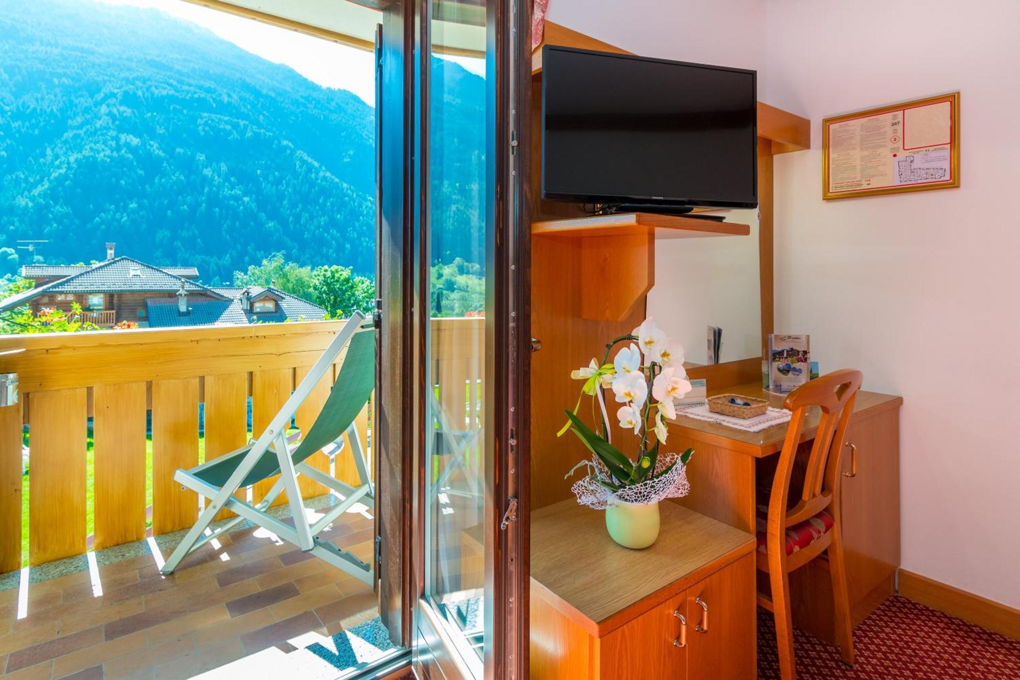 Hotel Bellavista Pinzolo Szoba fotó